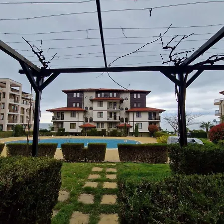 Bademite Apart Complex 4* Święty Włas