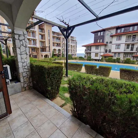 Bademite Apart Complex Święty Włas